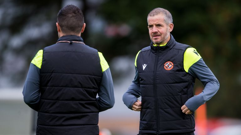 Former Scotland striker Stevie Crawford is Liam Fox's assistant at Dundee United