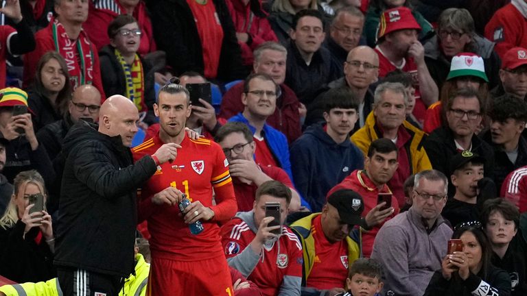 Page by si přál, aby Bale nastoupil proti Belgii