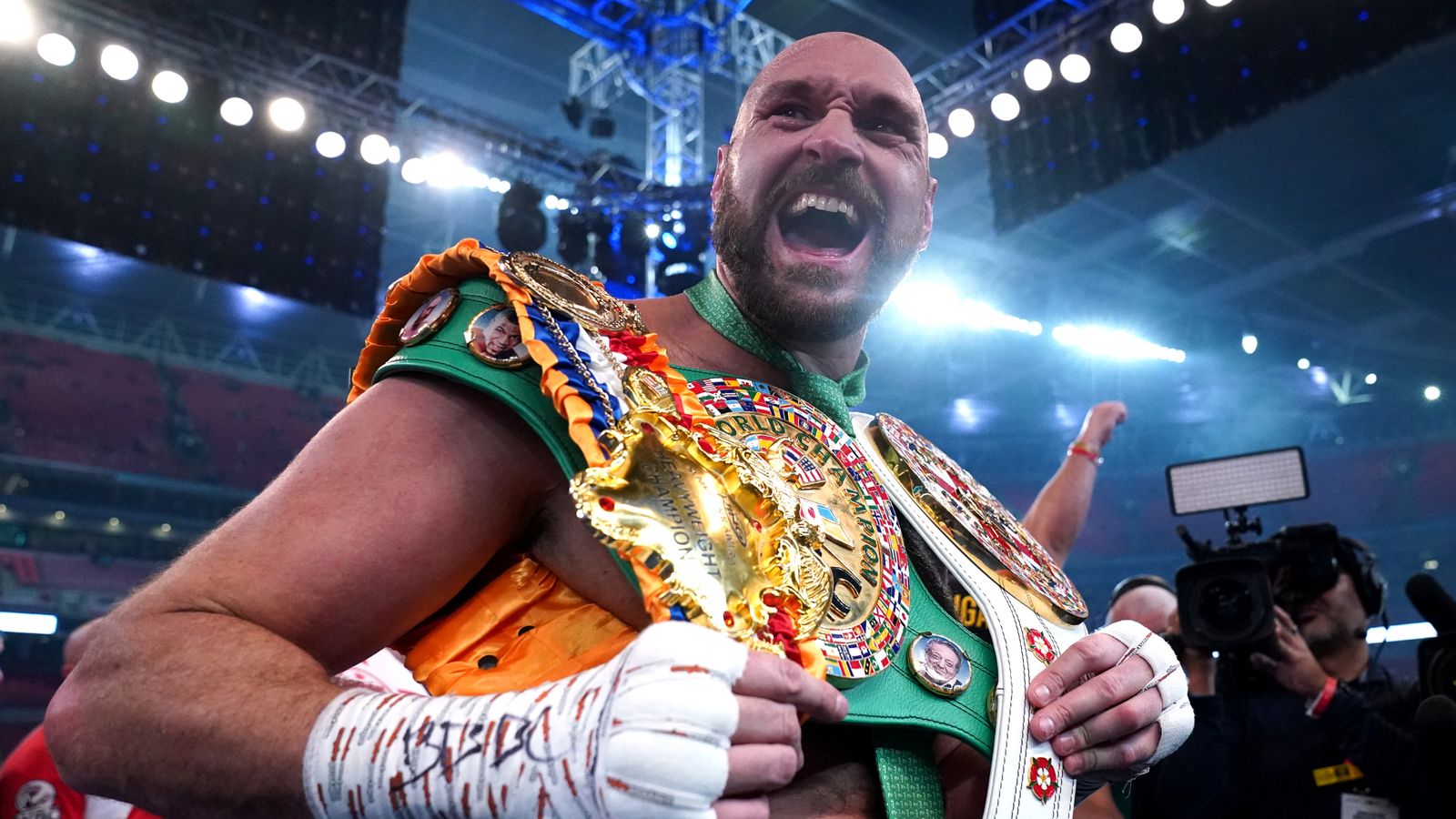Tyson Fury failed to agree terms with Anthony Joshua for a blockbuster British showdown later this year | Boxing News thumbnail