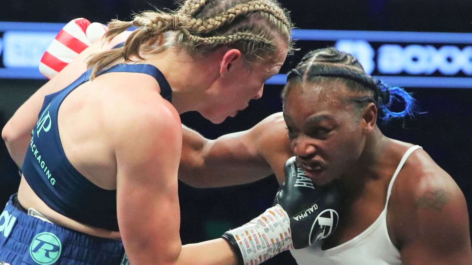 Claressa Shields Beats Savannah Marshall By Unanimous Decision In Undisputed Middleweight Title 