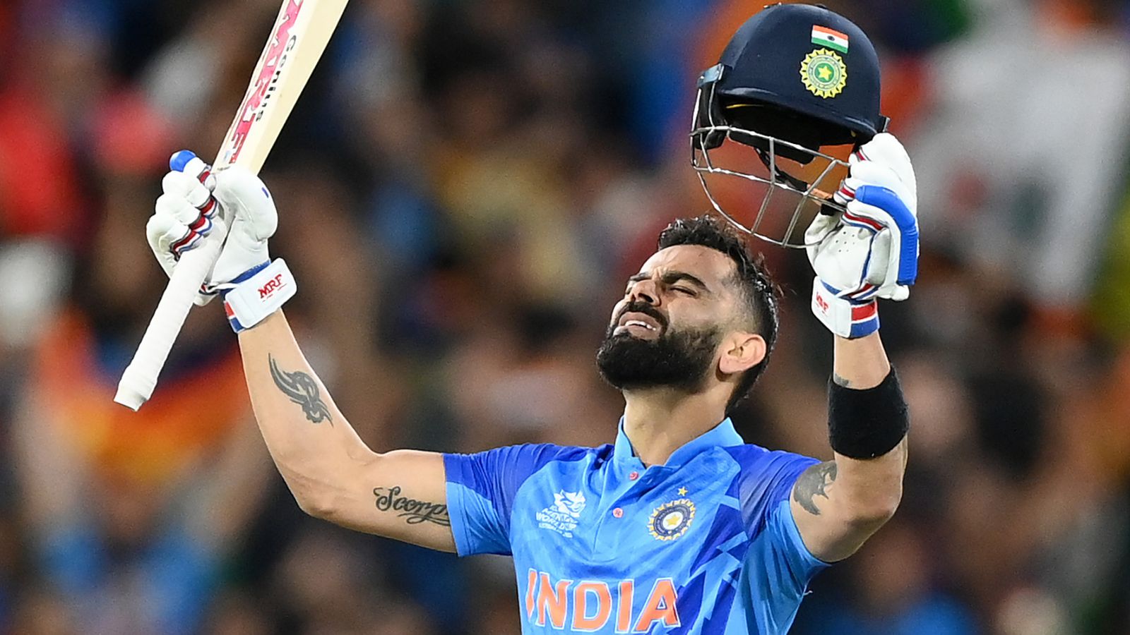 Virat Kohli stands tall as kingpin after India vs Pakistan T20 World Cup  game that had everything | Cricket News | Sky Sports