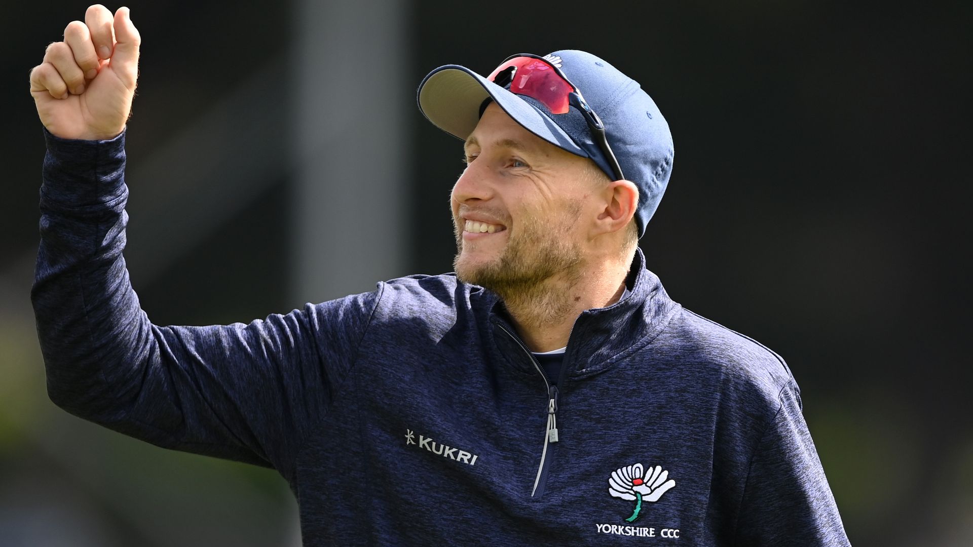 Root, Malan sign new contracts at Yorkshire