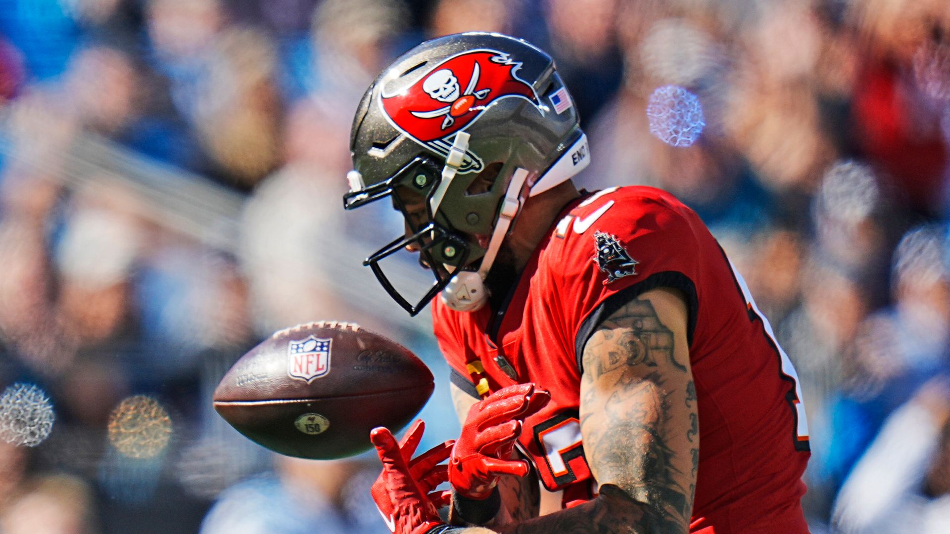 'He never does that!' - Evans drops easy catch in TD fail!