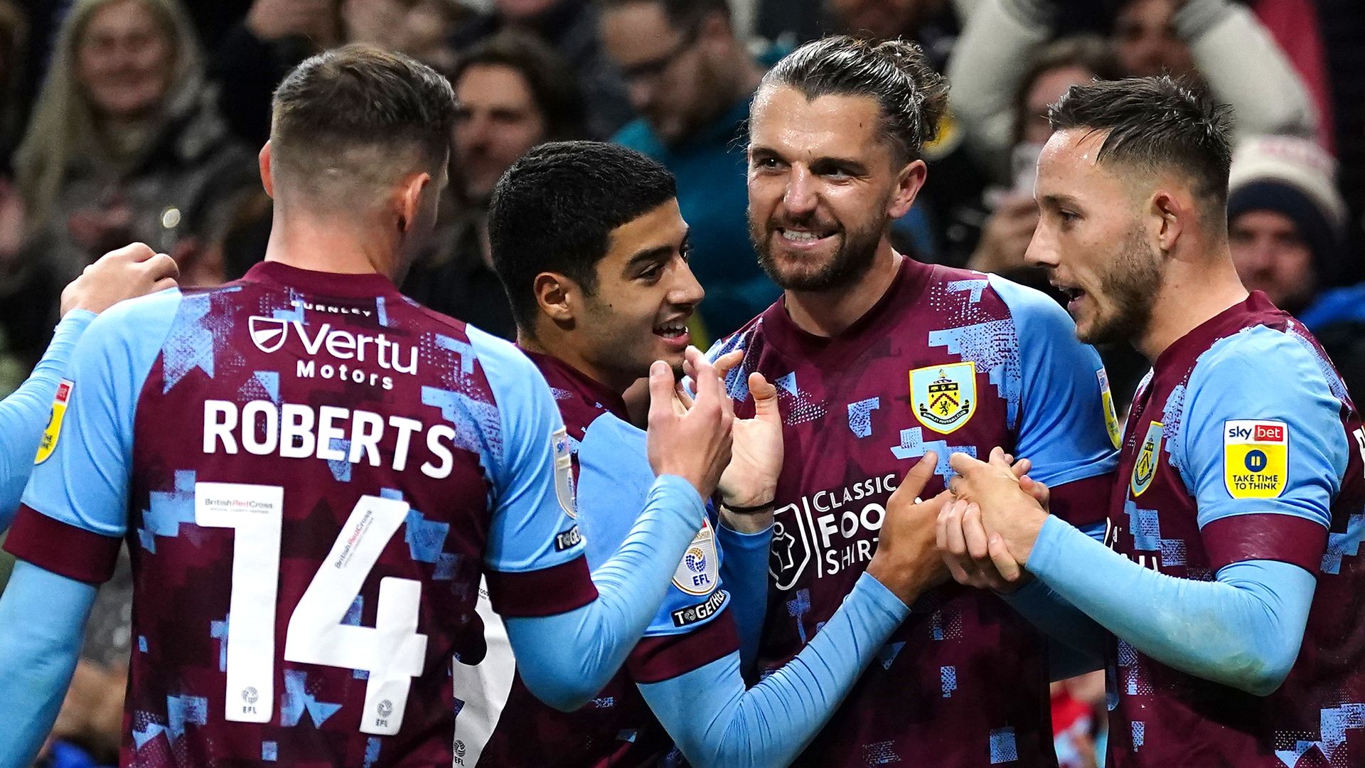 Burnley beat Norwich to go top of Championship