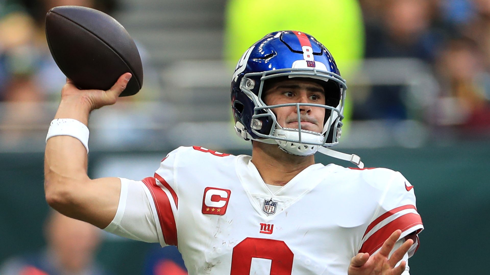 Giants come from behind to spoil Packers' London debut