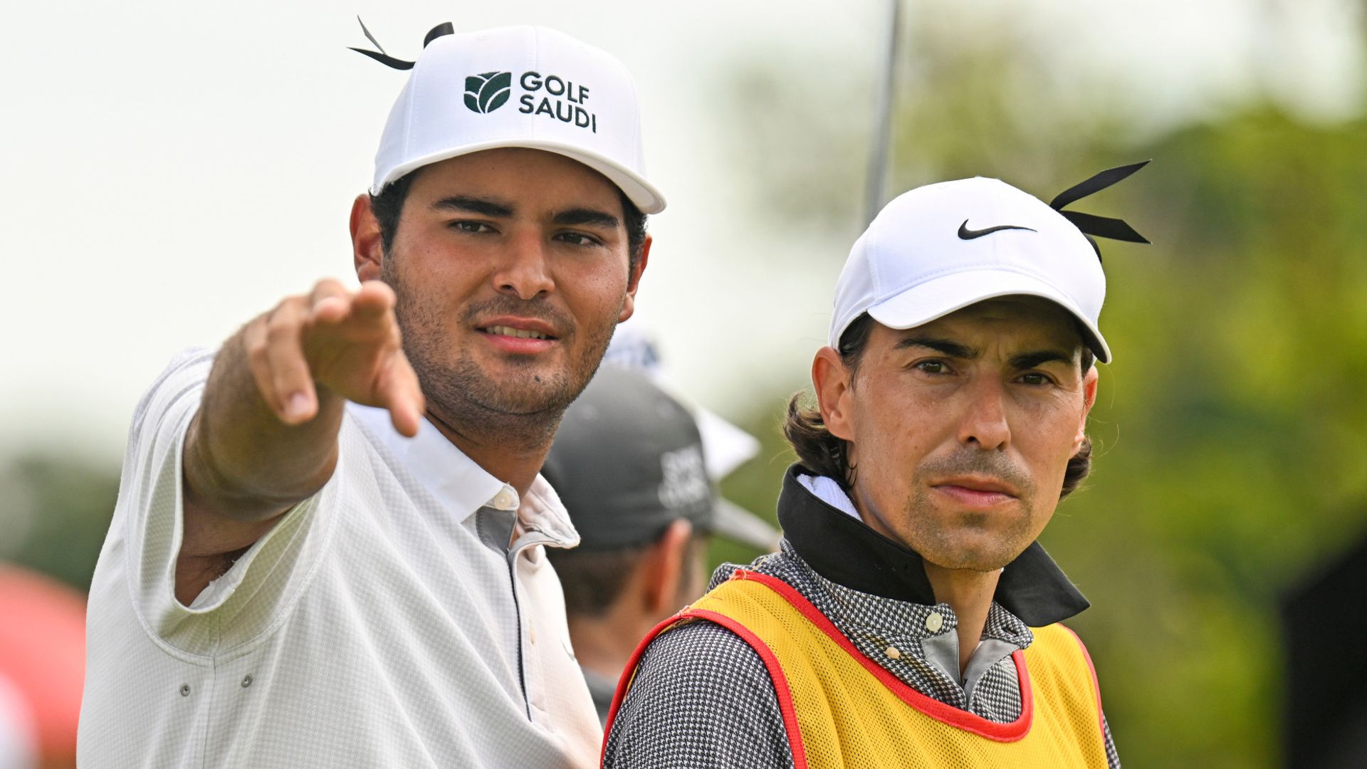 Lopez-Chacarra five ahead at LIV Golf Thailand