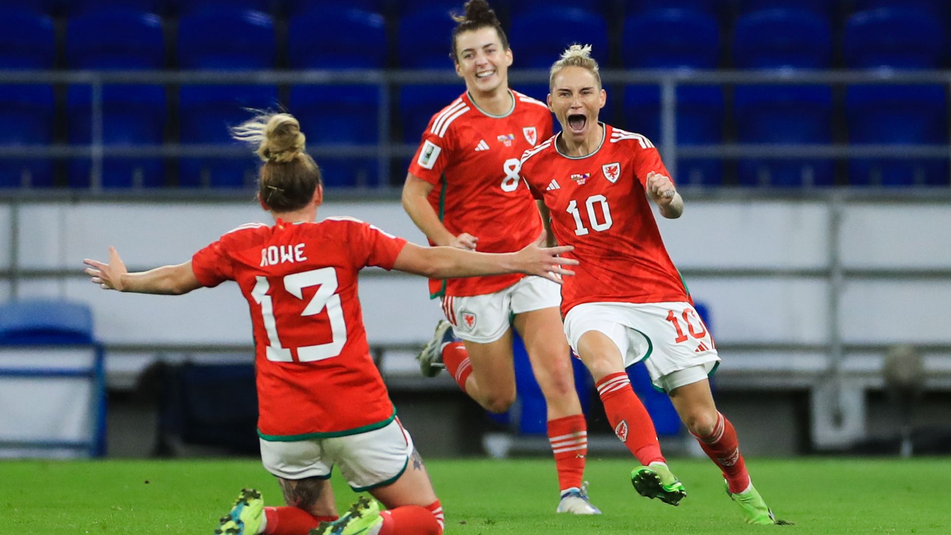 Fishlock fires extra-time winner as Wales beat Bosnia in World Cup play-offs