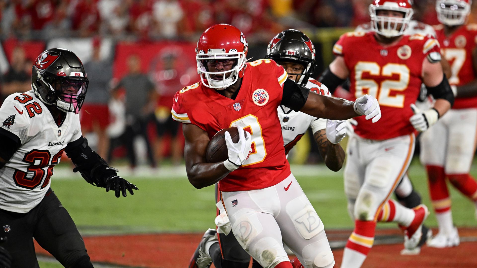 Chiefs 41-31 Buccaneers | Mahomes tops Brady with three-TD outing