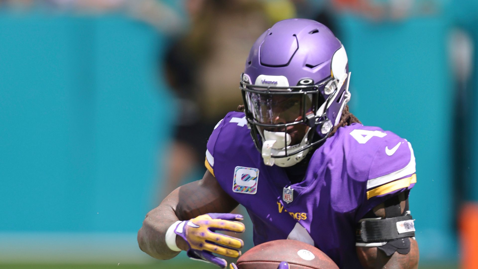 Cook's stunning 53-yard TD seals game for Vikings