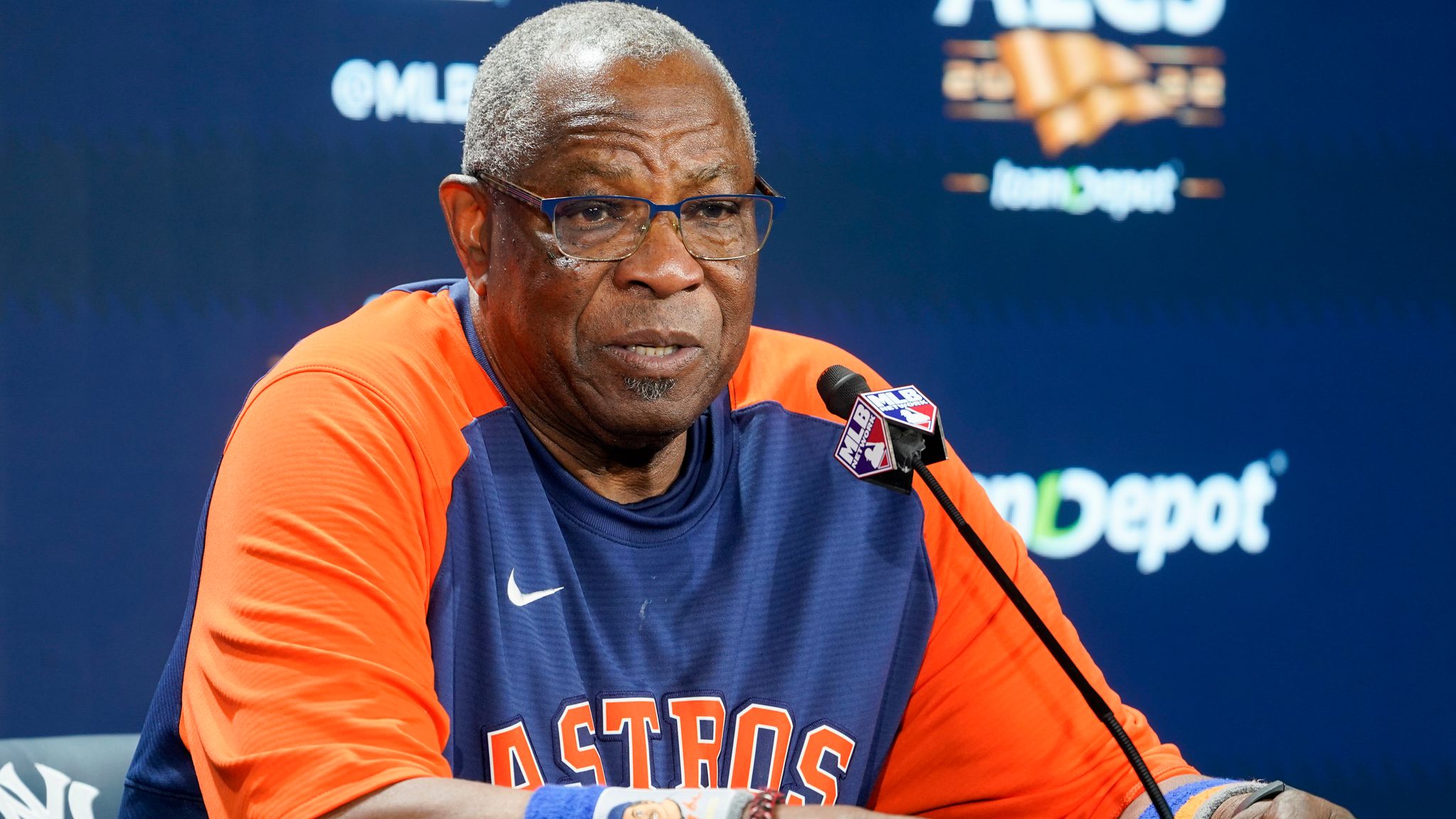 At World Series, Houston Manager Dusty Baker Goes For Title