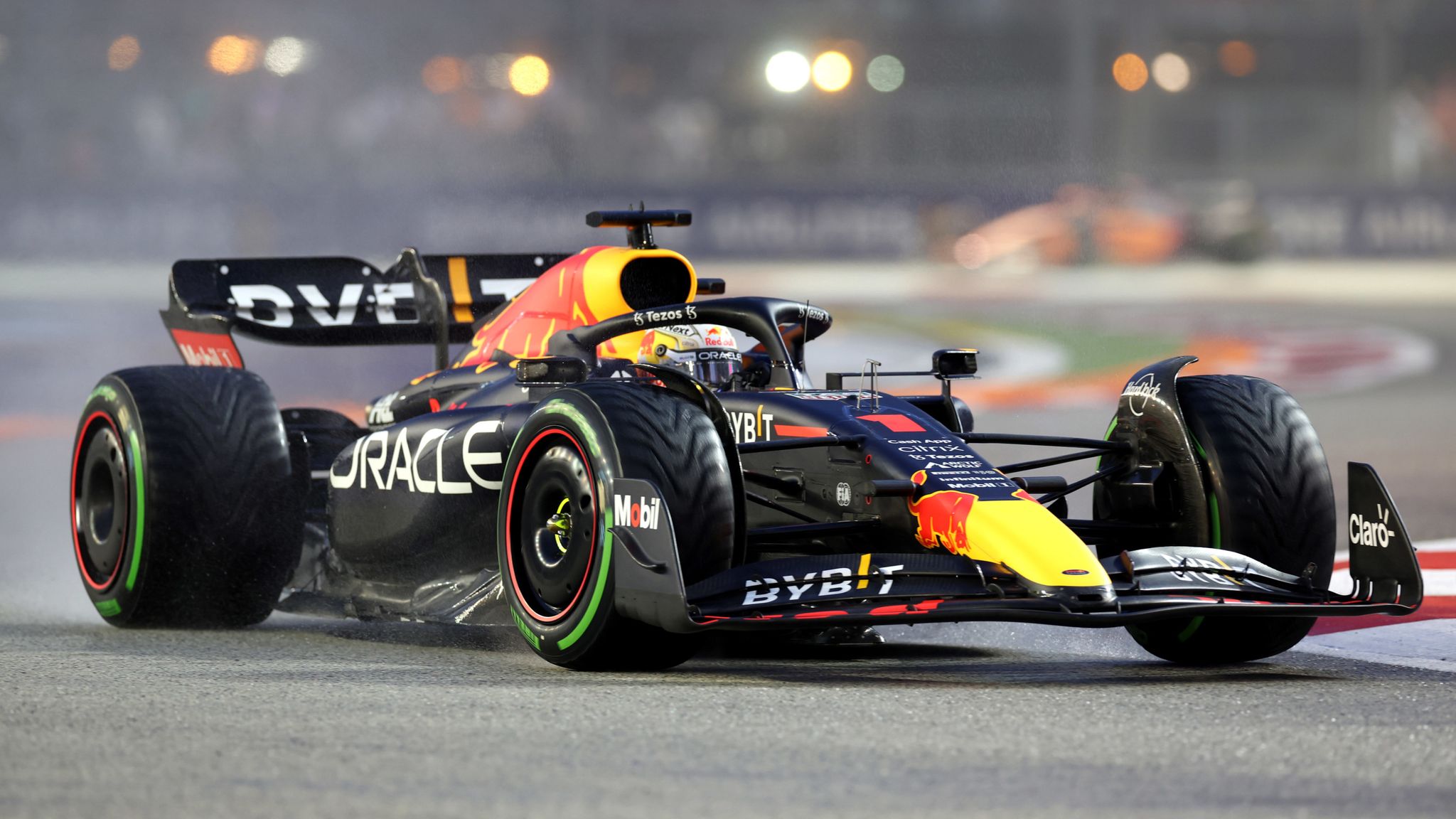 Singapore Grand Prix: Final Practice and Qualifying as Max Verstappen closes on drivers' title | F1 News | Sky Sports