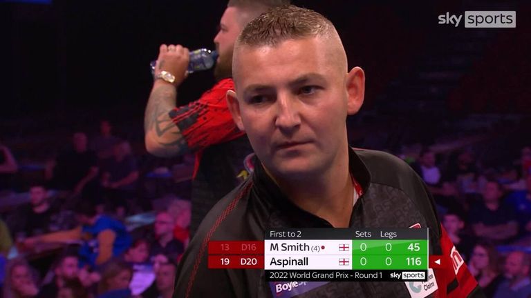 Nathan Aspinall started his match against Michael Smith with a crate of 116 in the first round of the World Grand Prix
