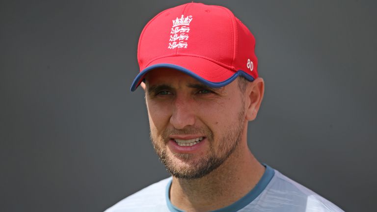 England Cricket on X: Zak is going large! 💥🏏 1⃣5⃣0⃣⬆ 🏴󠁧󠁢󠁥󠁮󠁧󠁿  #ENGvAUS 🇦🇺