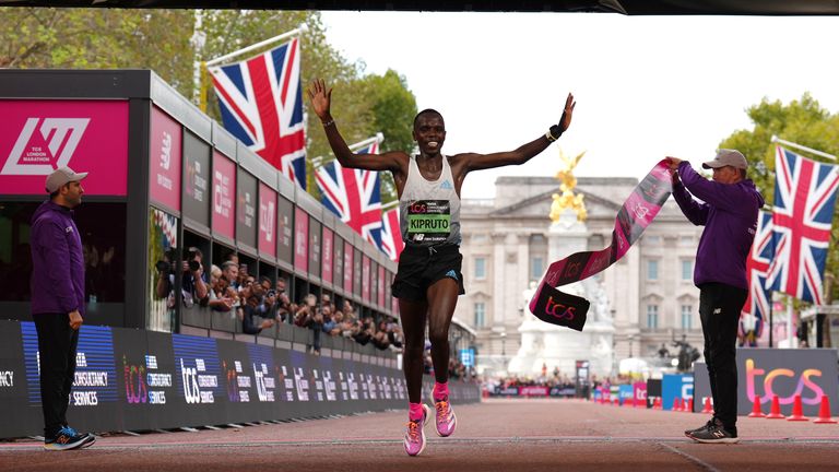 Kenya's Amos Kipruto wins the Men's Elite Race during the TCS London Marathon. Picture date: Sunday October 2, 2022.