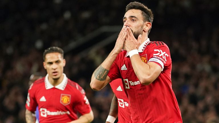 Bruno Fernandes celebra tras marcar el segundo gol de su Man Utd