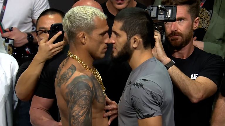 Charles Oliveira and Islam Makhachev went nose-to-nose during their final face-off ahead of UFC 280. 