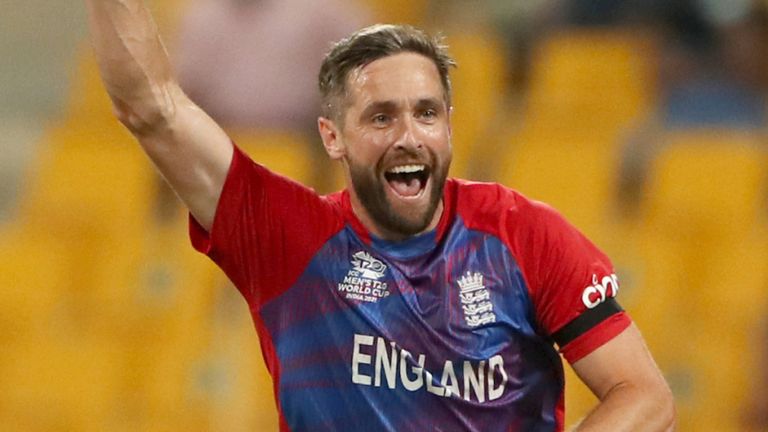 Chris Woakes returned to play in England&#39;s opening win 