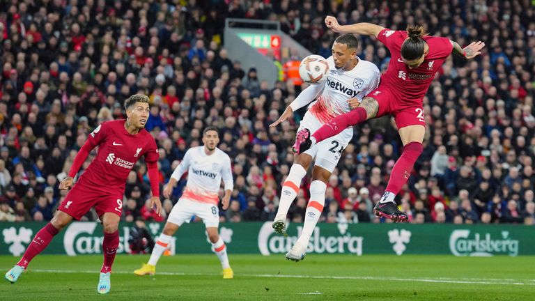 Darwin Nunez membawa Liverpool memimpin 1-0