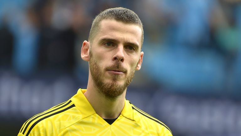 El portero del Manchester United, David de Gea, durante el partido de fútbol de la Premier League entre el Manchester City y el Manchester United en el estadio Etihad de Manchester, Inglaterra, el domingo 2 de octubre de 2022. (Foto AP/Rui Vieira)