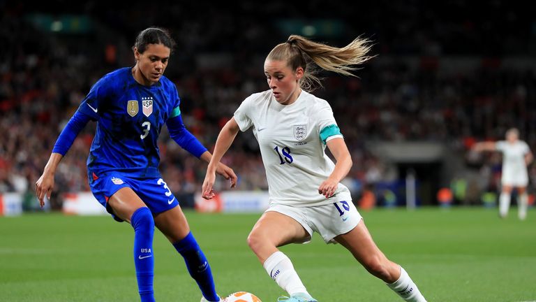 England&#39;s Ella Toone (right) and USA&#39;s Alana Cook battle for the ball during the international friendly match at Wembley Stadium, London. Picture date: Friday October 7, 2022.