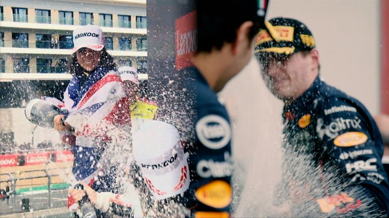 Вижте печелившите карания, които са увенчали шампиона от W Series Джейми Чадуик и световния шампион от Формула 1 Макс Верстапен.