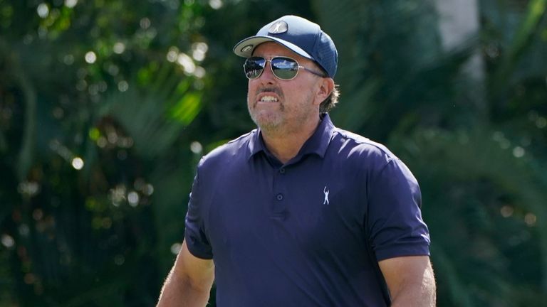 Phil Mickelson juega en el LIV Golf Championship - Miami (Associated Press)