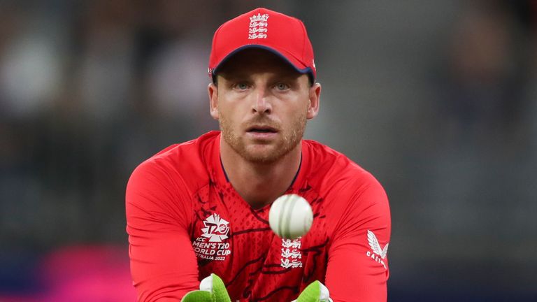 England's Jos Buttler catches the ball during the T20 World Cup cricket match between England and Afghanistan in Perth, Australia, Saturday, Oct. 22, 2022. (AP Photo/Gary Day)