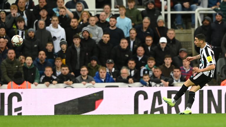 OCTOBER 19: Miguel Almiron of Newcastle United scores their side's first goal during the Premier League match between Newcastle United and Everton FC at St. James Park on October 19, 2022 in Newcastle upon Tyne, England.