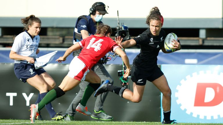 Ruby Tui was on the scoresheet in a 10-try showing from the Black Ferns.