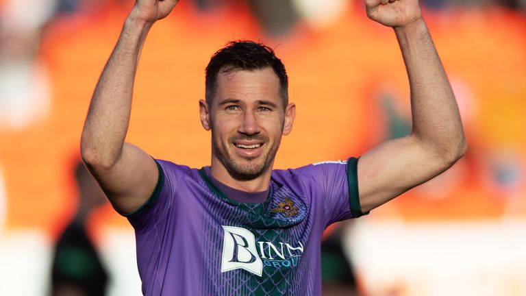 Ryan McGowan celebrates St Johnstone&#39;s win