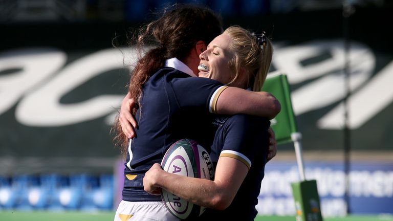Megan Gaffney (R) hauled Scotland level at 15-15 with two quick tries