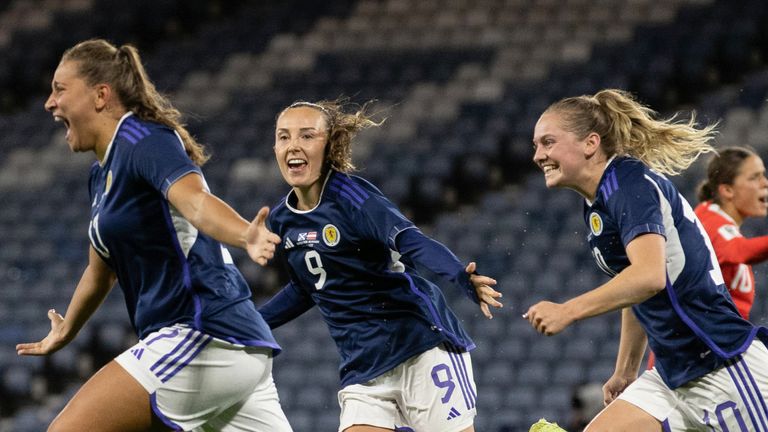 GLASGOW, SCOTLAND - OCTOBER 06: Scotland&#39;s Abi Harrison celebrates after making it 1-0 during a FIFA Women&#39;s World Cup playoff match between Scotland and Austria at Hampden Park, on October 06, 2022, in Glasgow, Scotland. (Photo by Alan Harvey / SNS Group)