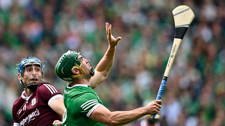 3 July 2022; Se..n Finn of Limerick in action against Conor Cooney of Galway during the GAA Hurling All-Ireland Senior Championship Semi-Final match between Limerick and Galway at Croke Park in Dublin. Photo by Piaras .. M..dheach/Sportsfile