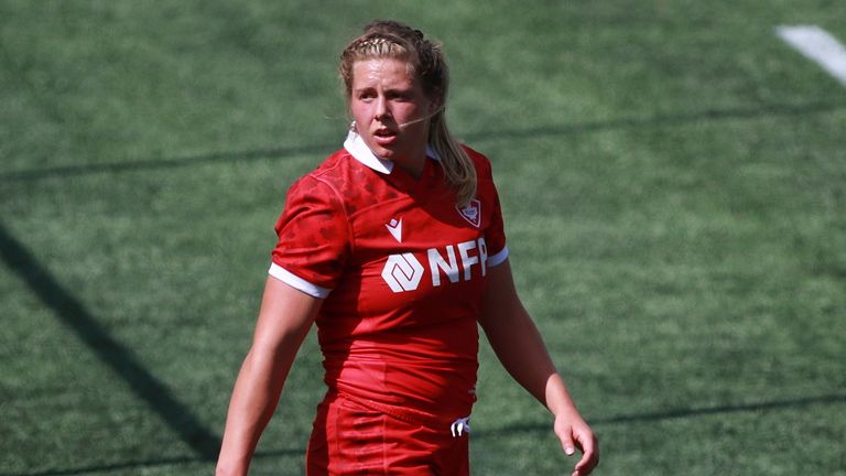 Team Canada's Sophie de Goede looks upfield during first-half test match rugby action against Team Italy in Langford, British Columbia, Sunday, July 24, 2022.  (Chad Hipolito/The Canadian Press via AP)