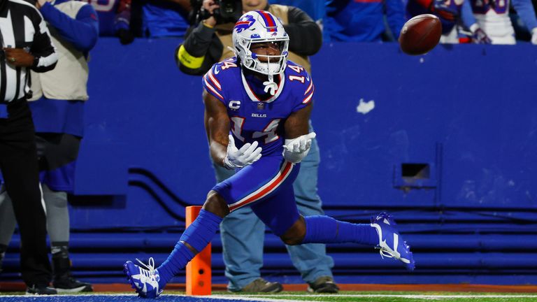 Buffalo Bills wide receiver Diggs catches a touchdown pass in the first half (Photo: AP Photo/Jeffrey T. Barnes)