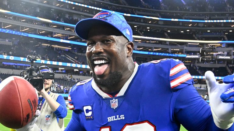 Buffalo Bills linebacker Von Miller (40) celebrates after an NFL football game against the Los Angeles Rams Sept. 8, 2022, in Inglewood, Calif. (AP Photo/Denis Poroy)