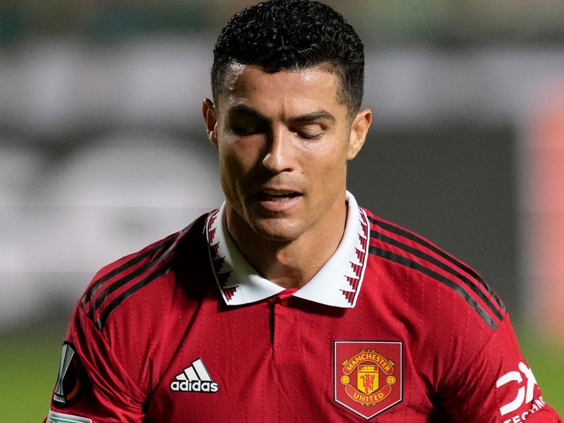 Cristiano Ronaldo se recupera de dores no quadril e volta ao time do  Manchester United no sábado, futebol inglês