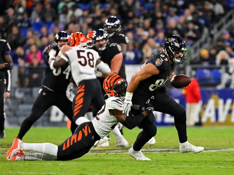 Tucker's leg lifts Ravens to 19-17 victory over Bengals