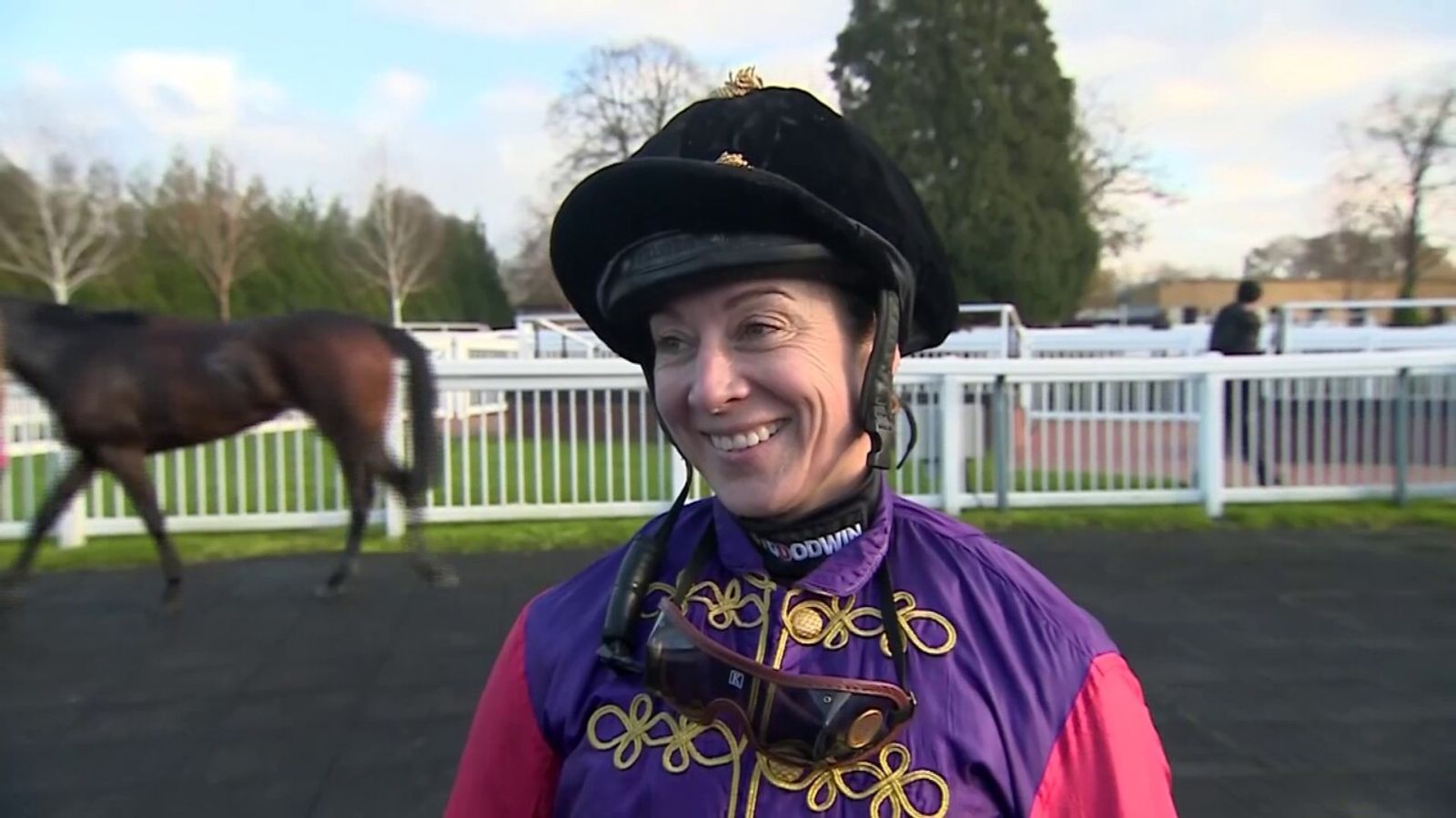 Hayley Turner rides winner for The King at Lingfield with victory on ...