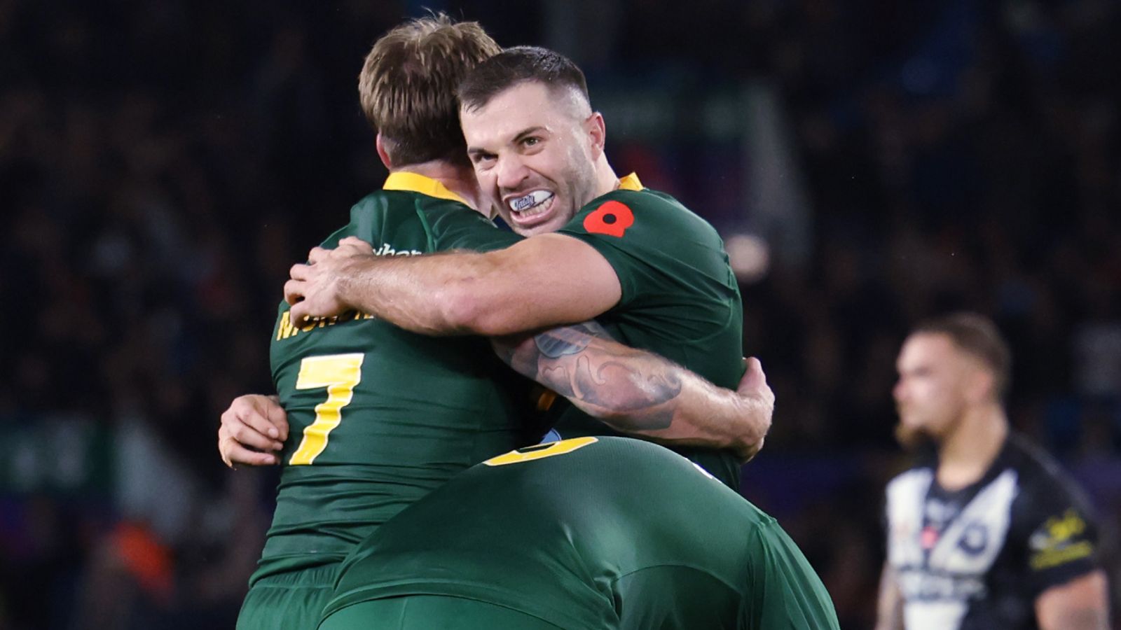 Rugby League World Cup: Australia into final with 16-14 win over New