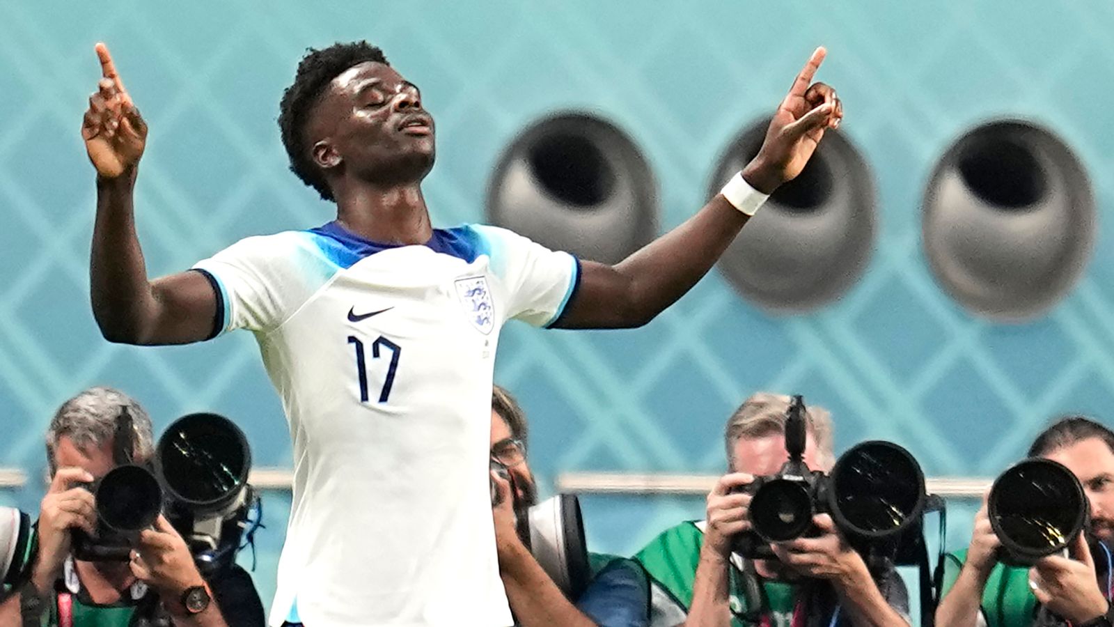 Bukayo Saka titulaire pour l’Angleterre en huitièmes de finale de la Coupe du monde contre le Sénégal ;  Raheem Sterling absent de ‘Family Affair’ |  nouvelles du football