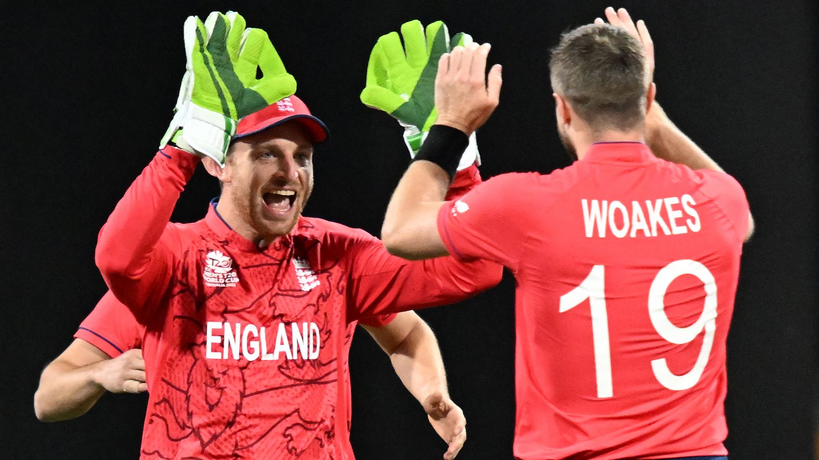 England boost T20 World Cup semi-final hopes with win over New Zealand at The Gabba