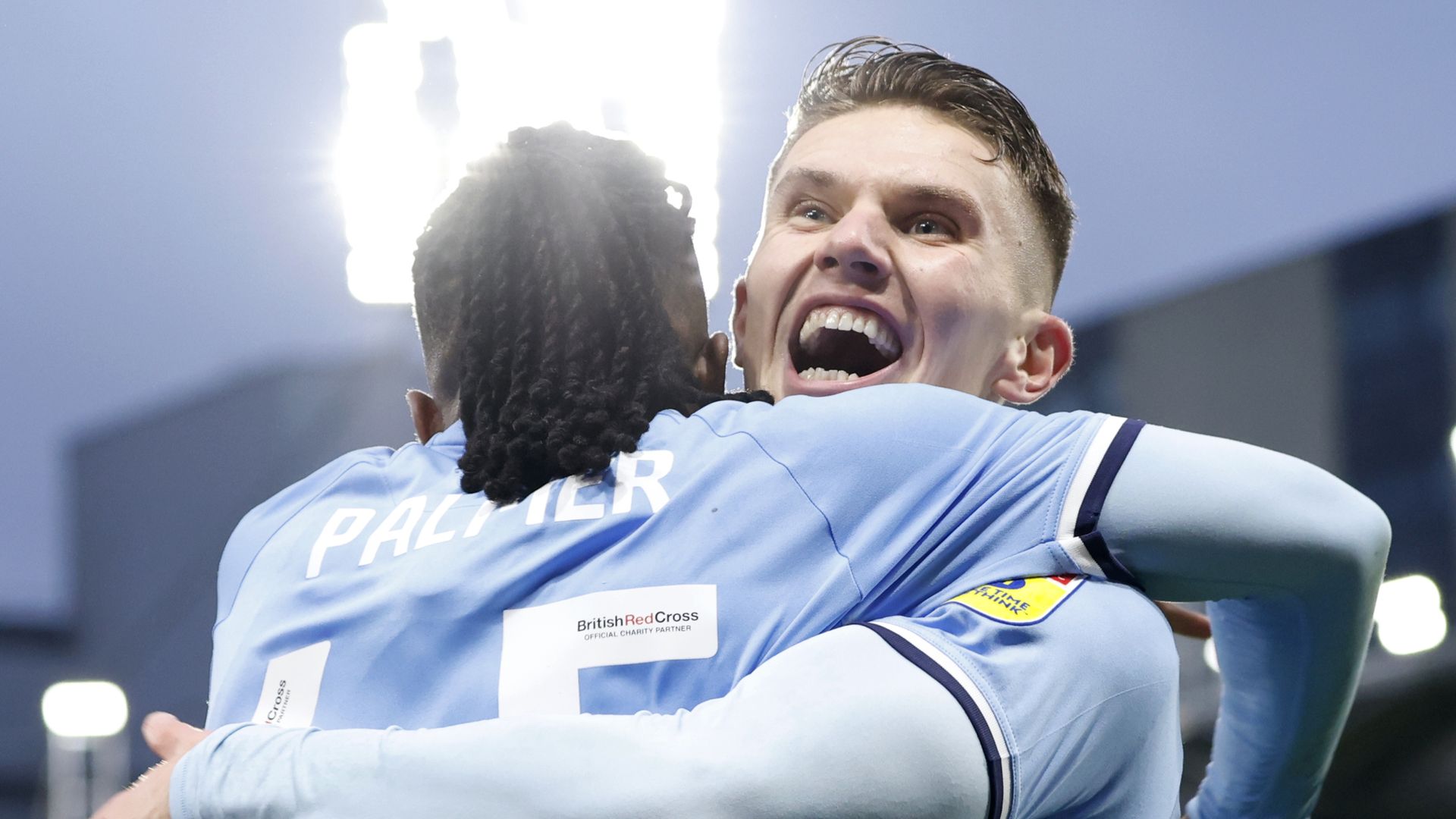 Gyokeres steers Coventry past Watford