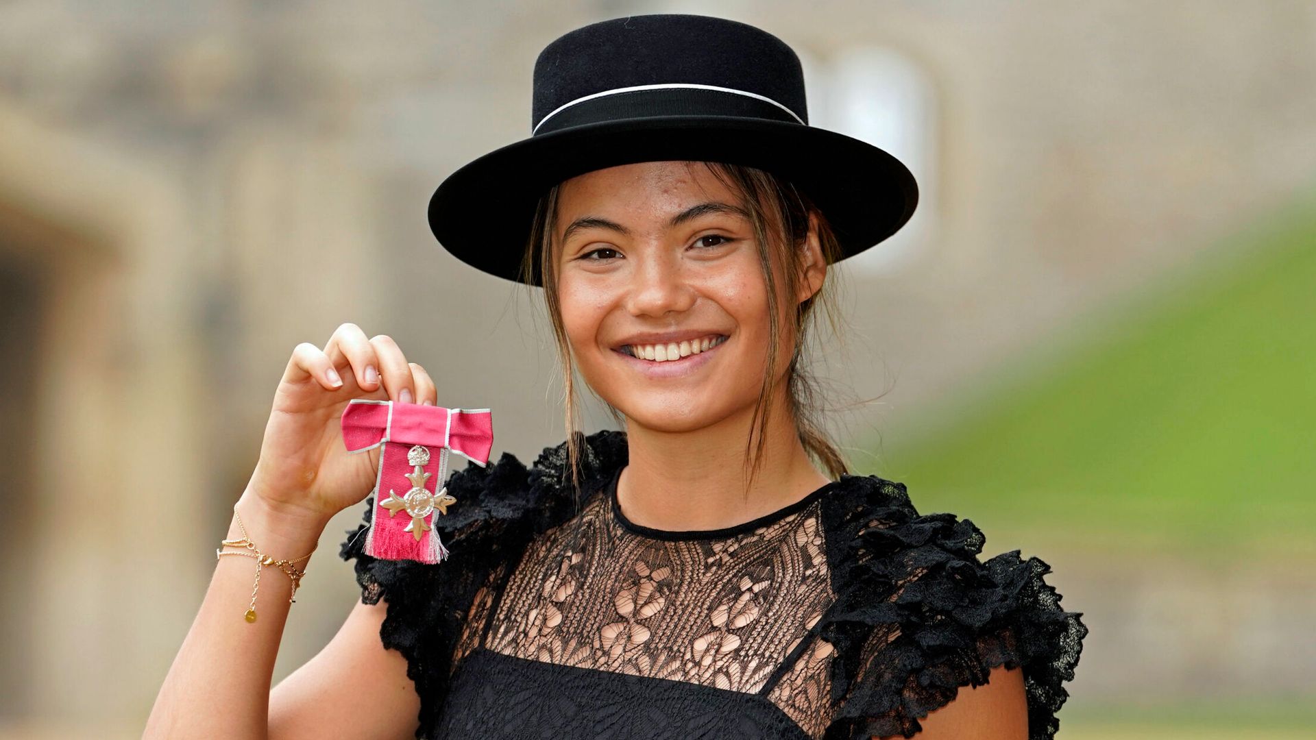 Raducanu receives MBE from King Charles