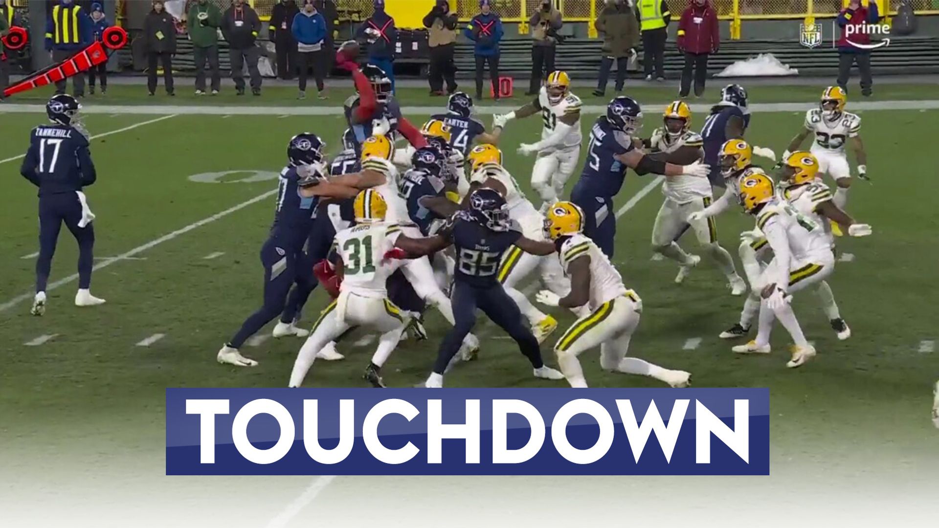 Trick play! Henry fools Packers with jump-ball TD pass for Titans