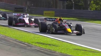 Verstappen takes the lead of the Sprint