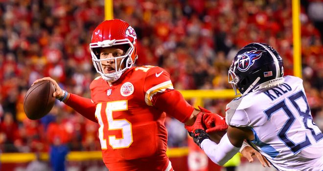 Tampa Bay Buccaneers tight end Cade Otton (88) runs after the catch during  an NFL football game against the Los Angeles Rams, Sunday, Nov. 6, 2022 in  Tampa, Fla. The Buccaneers defeat