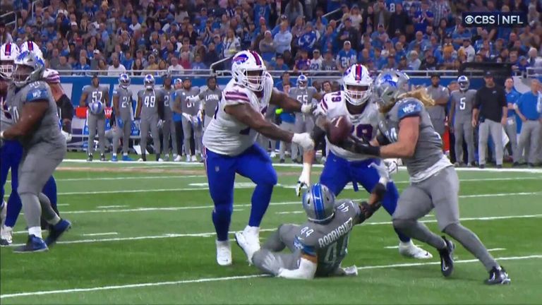 Bills beat Lions after crazy 4th quarter in Thanksgiving game