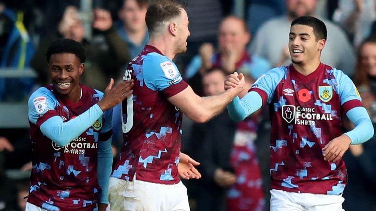 Burnley&#39;s Anass Zaroury (right) celebrates scoring his sides second goal