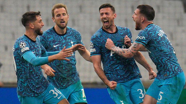 Lenglet celebrates after scoring at Marseille